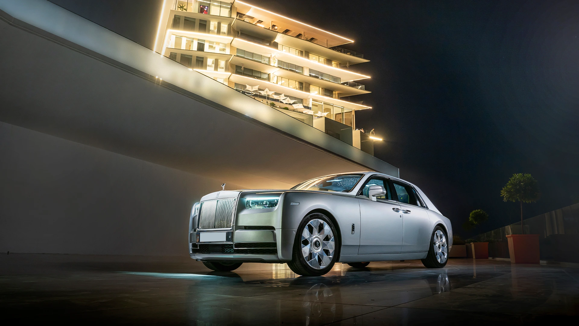 Rolls-Royce Phantom 2025_19png