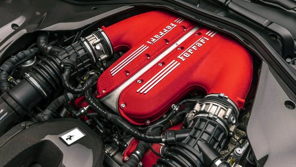Motor Ferrari 12Cilindri V12